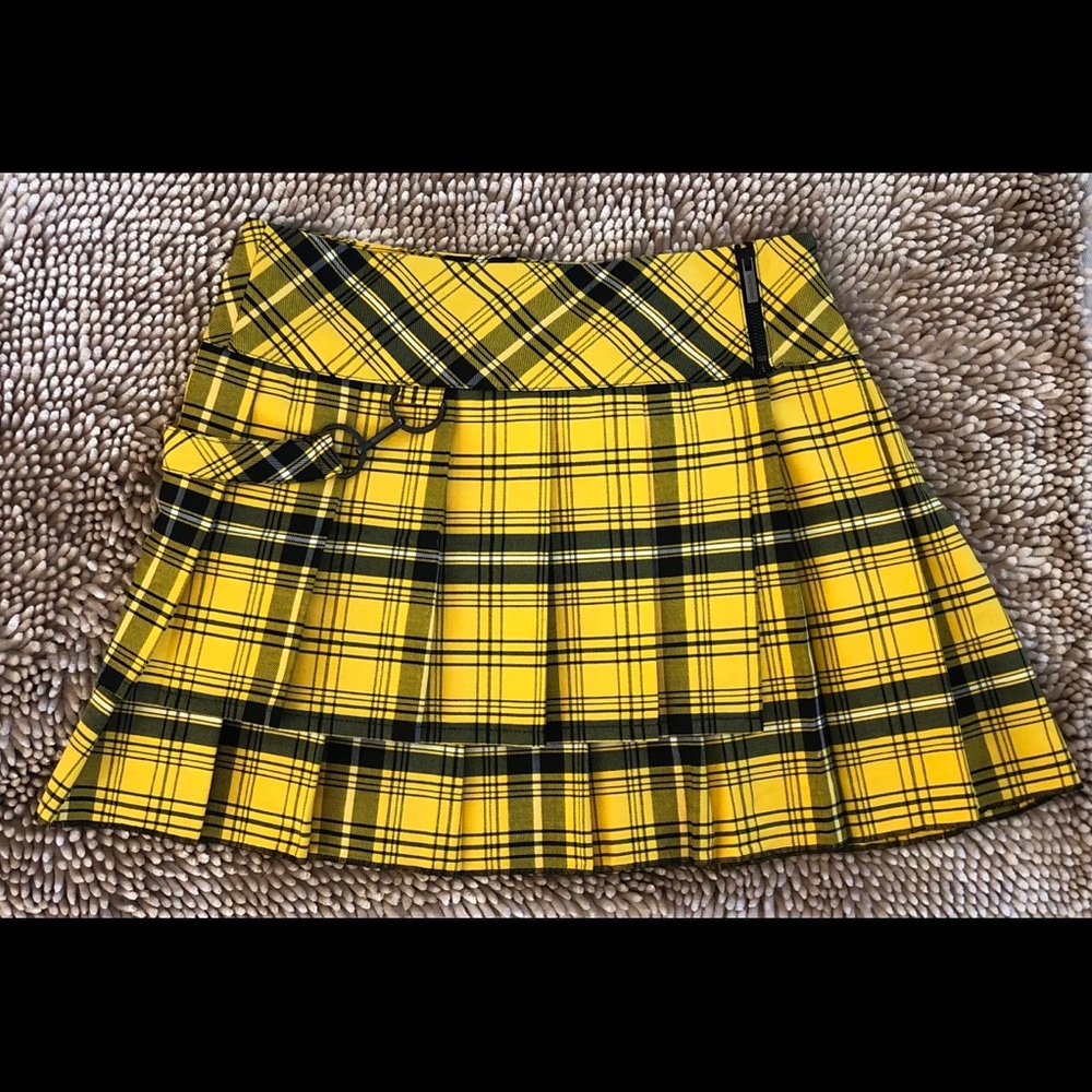 Pleaded mini skirt